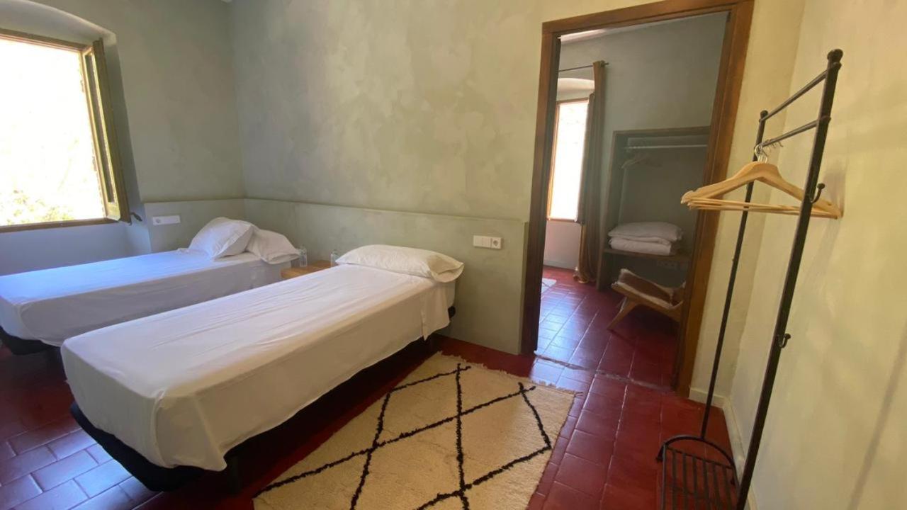 Hostal De Bianya Ла-Валь-де-Біанья Екстер'єр фото